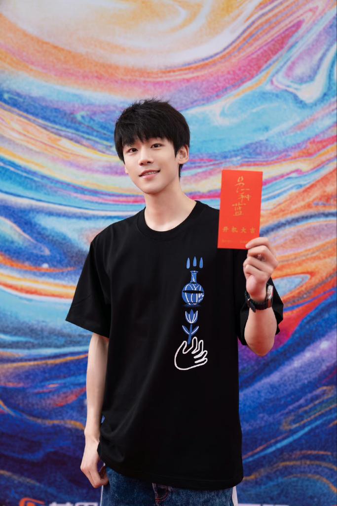 [𝙓𝙞𝙚 𝙓𝙞𝙣𝙜𝙮𝙖𝙣𝙜'𝙨 𝘿𝙧𝙖𝙢𝙖 🦀✨🎬]

เปิดกล้องซีรีส์จีนเรื่อง #另一种蓝 หรือ #RebloomingBlue

เซี่ยซิงหยาง รับบท จ้าวจวิ้น

จัดทำโดย : MangoTV HunanTV
จำนวน : 36 ตอน

#谢兴阳 #XieXingyang #เซี่ยซิงหยาง