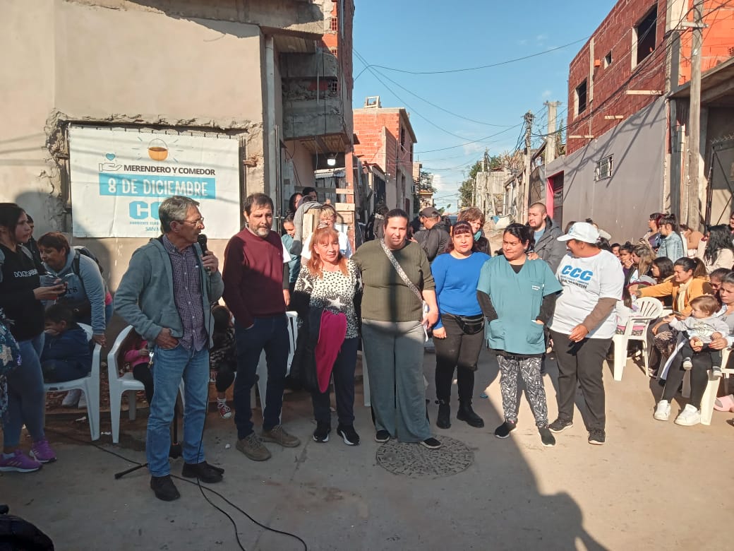 Encontrapuntos's tweet photo. Durante el acto la @CCC_Noroeste  manifestó el apoyo de la organización a nuestro compañero Intendente @fmoreiraok como candidato a Intendente de cara a las próximas elecciones.

#Unidad
#MoreiraIntendente
#SomosUno 
#SanMartín https://t.co/Xoreyqpthr