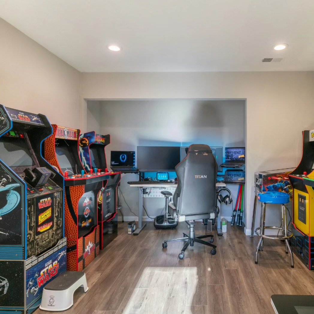 edrdesignbuild's tweet image. 🏠💡Tip of the Day:
 😌 Less Stressful Than Moving 📦: If you 💚 your location but need more 🏡 space, an addition can be a fantastic alternative to the hassle and stress of moving. 🔄
#homeaddition #roomaddition #newhome #newconstruction #homeremodel #homeremodeling