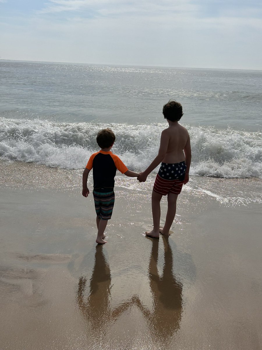 Genna Cajio tweet media