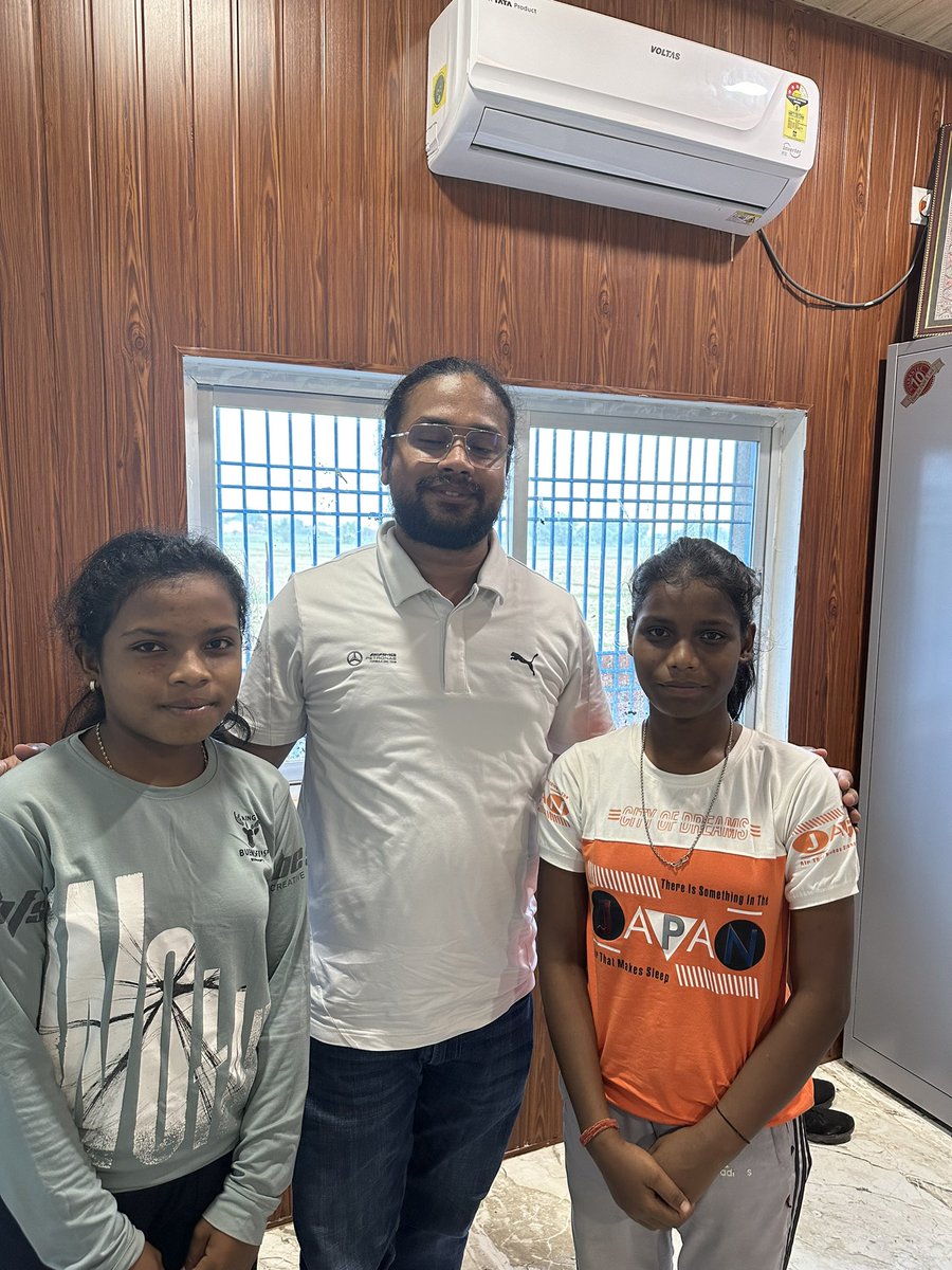 DaddyInvesting's tweet image. Samiksha &amp;amp; Sudiksha came from Jashpur Chhattisgarh to Stay in the hostel &amp;amp; continue their further studies in Daddy’s International School. The kids are excited to learn Financial Education, Robotics &amp;amp; Coding 🥳 #ltpcalculator daddysinternationalschool.com
