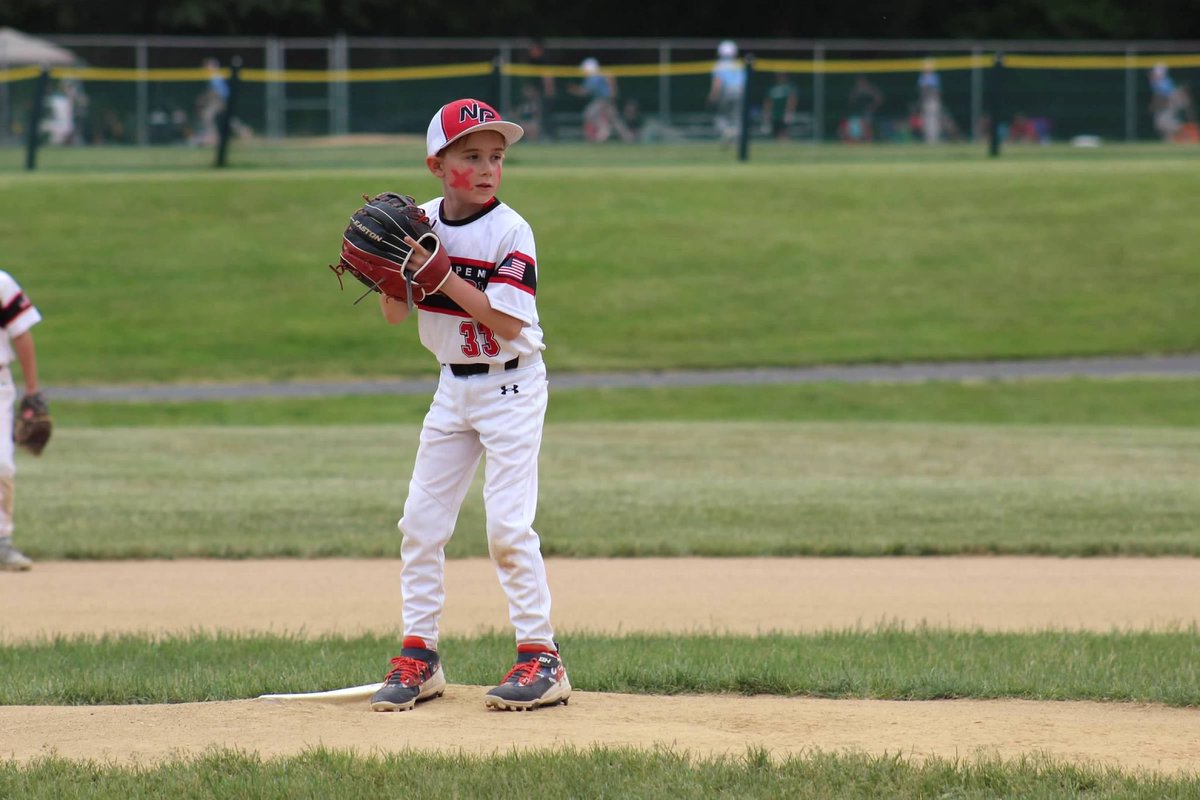 Thank you to <a href="/MunditoSosa/">Edmundo Sosa</a> for making our boys’ day today, especially our youngest who also wears #33. You’re the best!