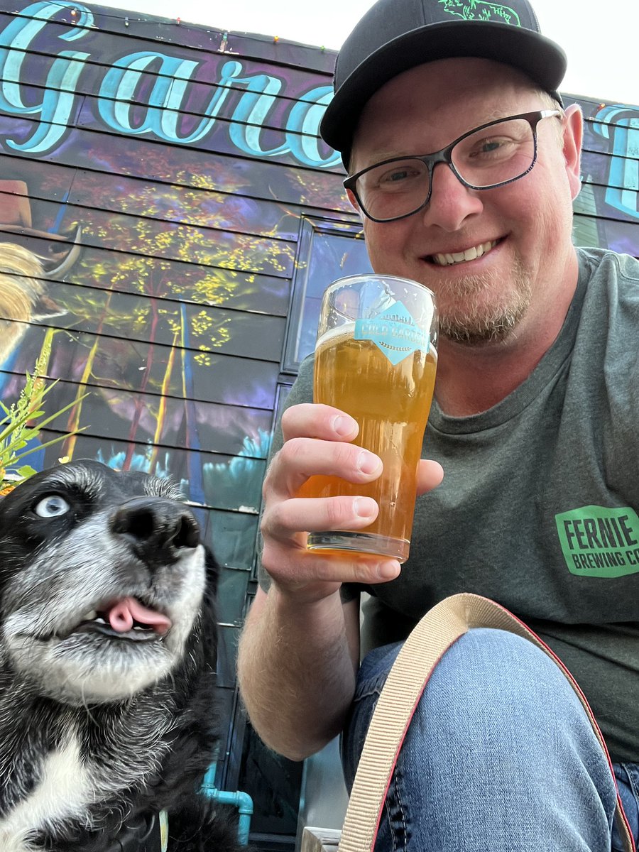 It’s Sam’s first time here <a href="/cold_garden/">Cold Garden</a> and she is loving it as much as I am…I don’t come as often as I should #yyc #craftbeer #thismustbetheipa