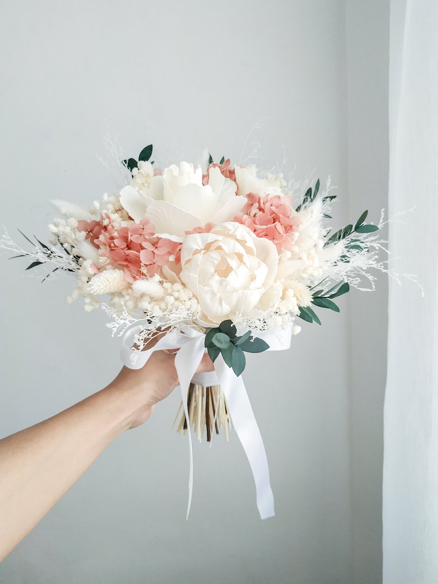 #driedflowerboquets #driedflowersph #driedflowers #flowerellablossoms #driedflowersbouquet #weddingbouquet #bridesbouquet