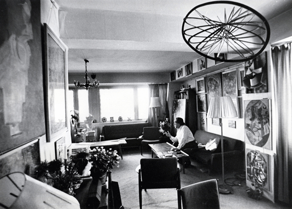 kolodzei's tweet photo. Remembering legendary art collector George Costakis (July 5 1913 Moscow – March 9 1990 Athens) on his 110 Birthday!  The Costakis Collection is unique in wealth, scope &amp; importance. In 1960 &amp;1970 Georgii &amp; Zinaida Costakis apt in Moscow became a place of pilgrimage for art lovers https://t.co/wgPbKmuChP
