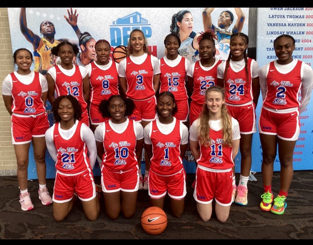 Team_Hornets's tweet photo. Good luck to the squad @palmetto76erawe @TFNsRun4Roses . Go get it done ladies 💯💪🏾♥️ https://t.co/BHieNfB2QF