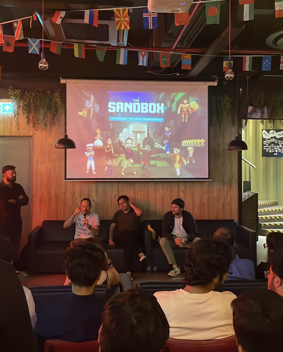 frobo99's tweet photo. Glad to be here to welcome @borgetsebastien @TheSandboxGame to India. Let’s build the Indian neighbourhood! @BharatBox_In @OgclubDAO @AviramStudio https://t.co/kvVjKmVNwr