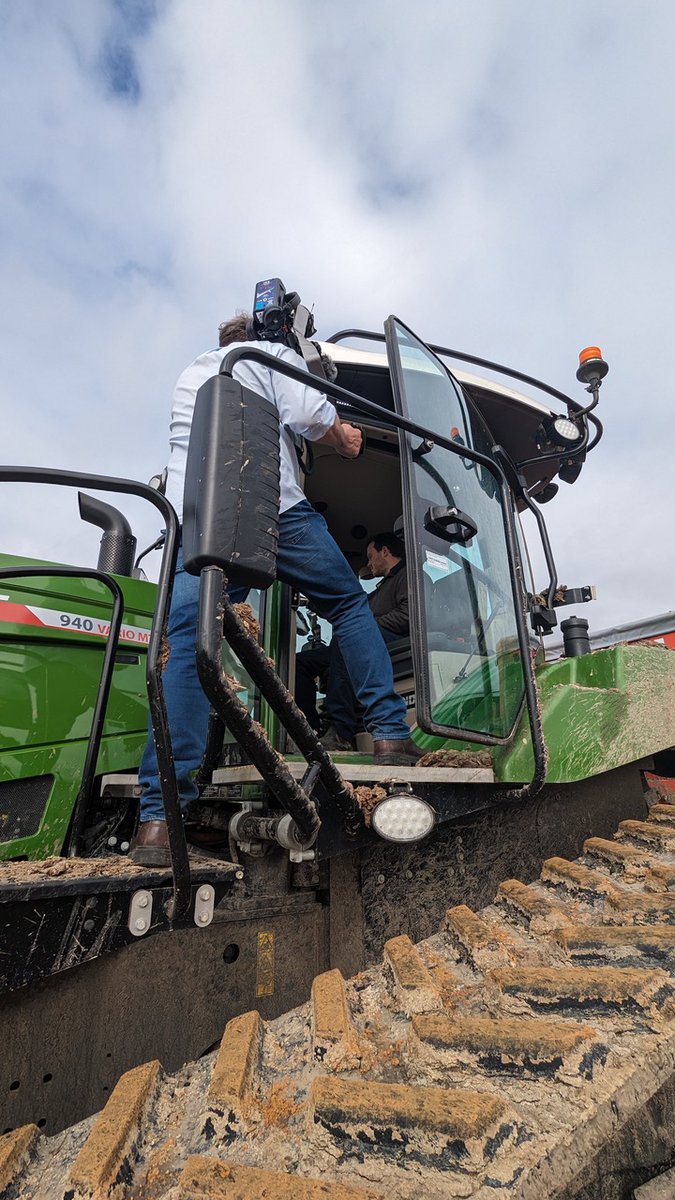AnvilMediaAust's tweet photo. 🎬 BTS Grower case study: Precision agriculture on farm.
👏 GRDC
📍 Esperance

#videoproduction #videoforagribusiness #StrategicVideoContent #VideoSolutions #AnvilMediaAustralia https://t.co/5RQ2z98ViS