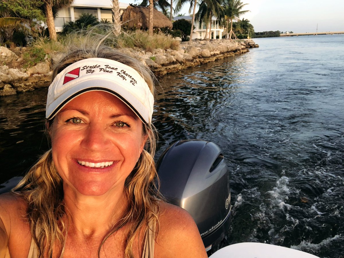 kashort5's tweet image. Another perfect day. ☺️❤️🌊🚤👙🤿🐠🦀🐚🦞 #keyslife #friendslikefamily #sunset #boatlife