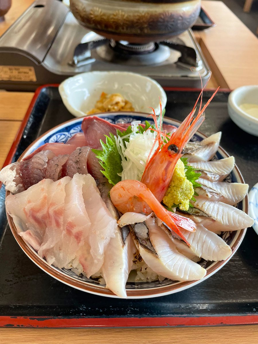 ky_fjs's tweet image. 生存報告。
Twitterは毎日見てる。