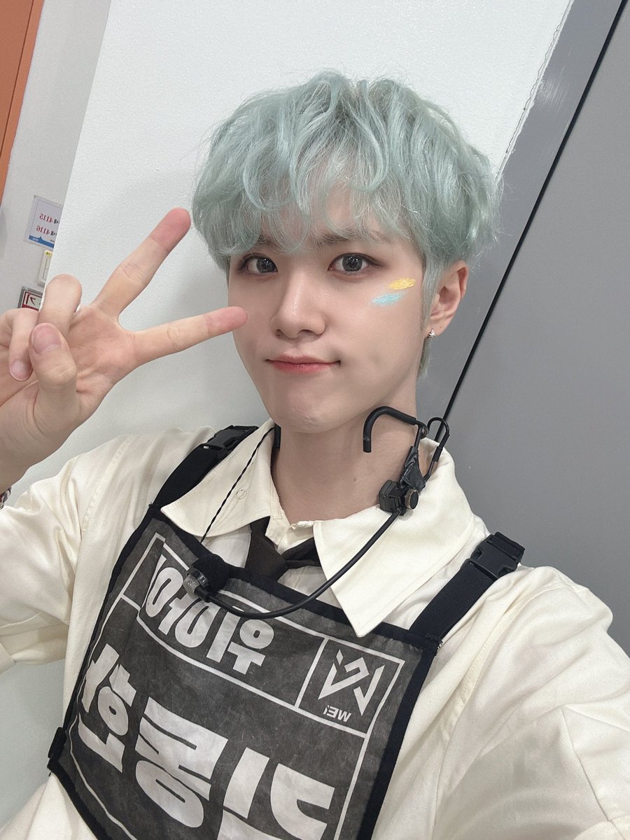 DonghanBrazil's tweet photo. @WEi__Member [#TRADUÇÃO] 05.07.23 | Atualização do Donghan na conta de membros do WEi🐶

[#DONGHAN] meu MZ falhou.. que celular é este😒

@WEi__Official #김동한 #동한 #KIMDONGHAN #위아이 #WEi https://t.co/yKZEKf2DhH