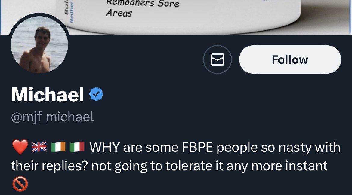 chrisspray's tweet photo. @mjf_michael @mercer_felicity @AngieCH2309 Irony is dead. https://t.co/uQVwVWd1lI