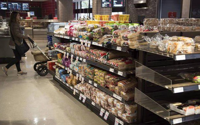 RGBAtlantica's tweet photo. @FoodProfessor Loblaw admits to bread price-fixing scheme spanning more than 14 years Globe and Mail, published on Dec 19, 2017 #breadprices #Loblaws @CompBureau #greedflation
https://t.co/2r7ngdv6y1 https://t.co/3SI0Oq17RO