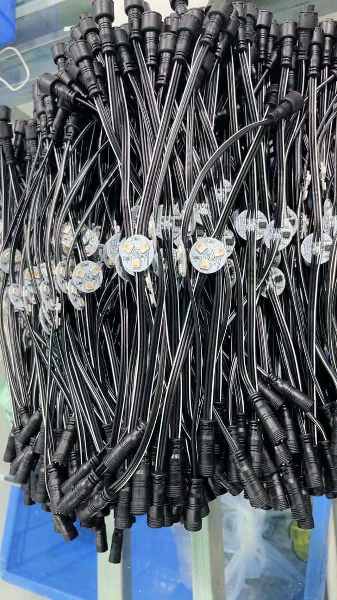 shijilighting's tweet image. #stringlight
RGB RGBW digital pixel led ball waterproof Christmas led string lightThey can be a good choice for lights for hotels, restaurants, night clubs, coffee / wine bars, shopping malls, various shops, cinemas, beauty centers,etc
 website:shiji-led.com