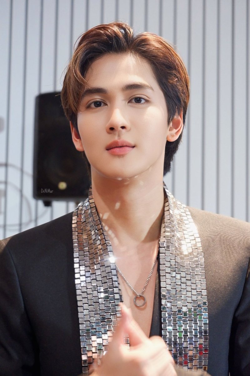 BNimmin's tweet photo. มองกล้อง=มีใจ //ไม่รับความเห็นต่างค่ะ😂
26.04.23
sthprojectlineup2023
#sthprojectlineup2023
#นัสยิ้มจิ้มแก้ม
#BonusElement
#ELEMENTTH https://t.co/KTq7fngj5k