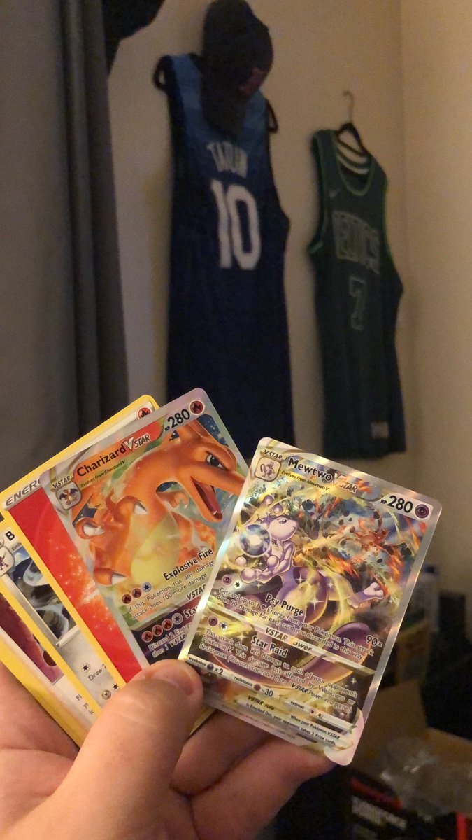Just pulled out of Galarian Articuno tin from Walmart!