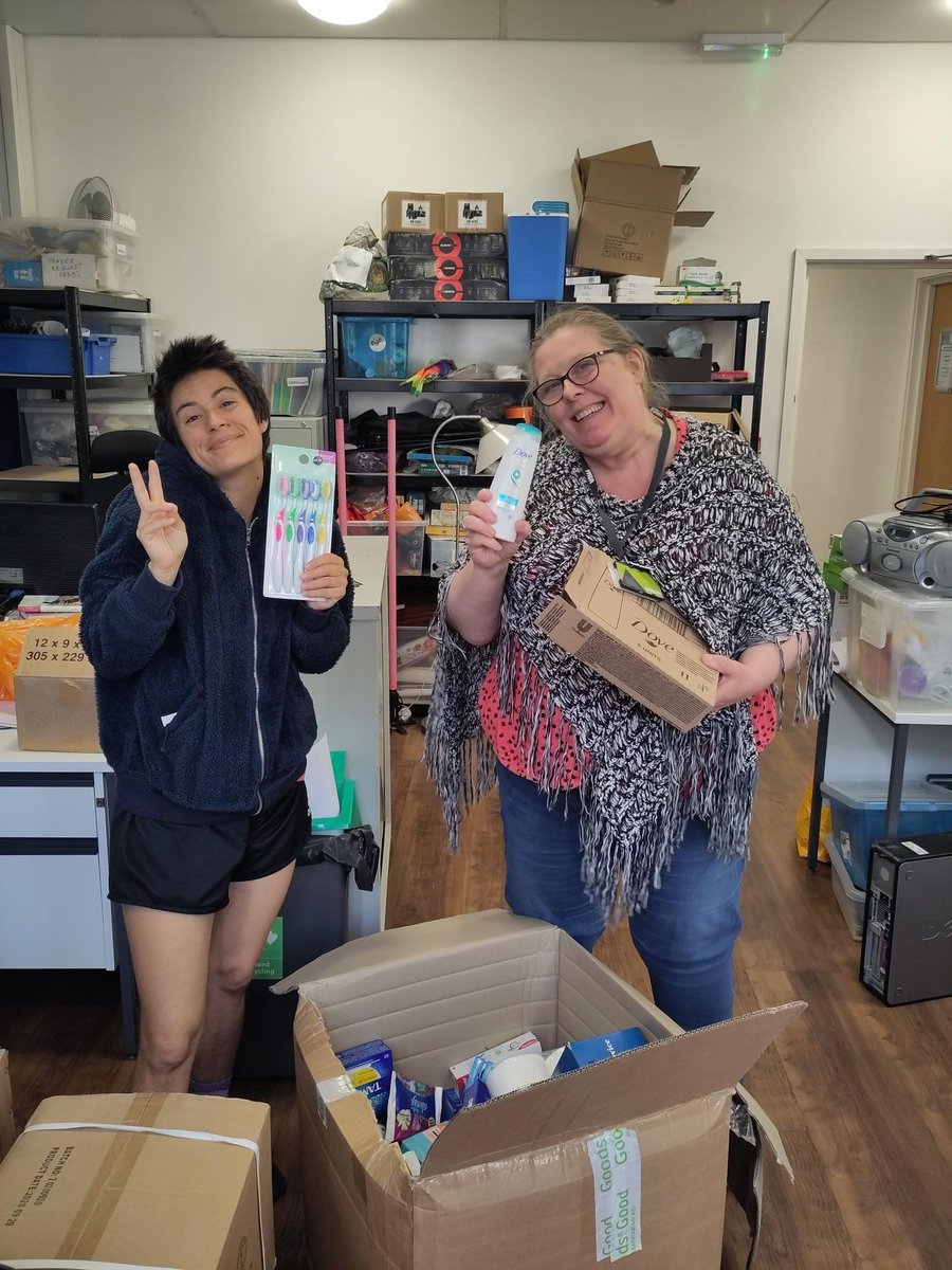ymcastpauls's tweet photo. A huge thank you to @goodsforgooduk for donating hygiene products for our #Wimbledon and #Walthamstow sites 👏 🤩 Donations like these mean so much to our residents and we're so extremely grateful to our partners like #GoodsforGood who provide us with such vital support 🥰 https://t.co/blbIe6xxvJ
