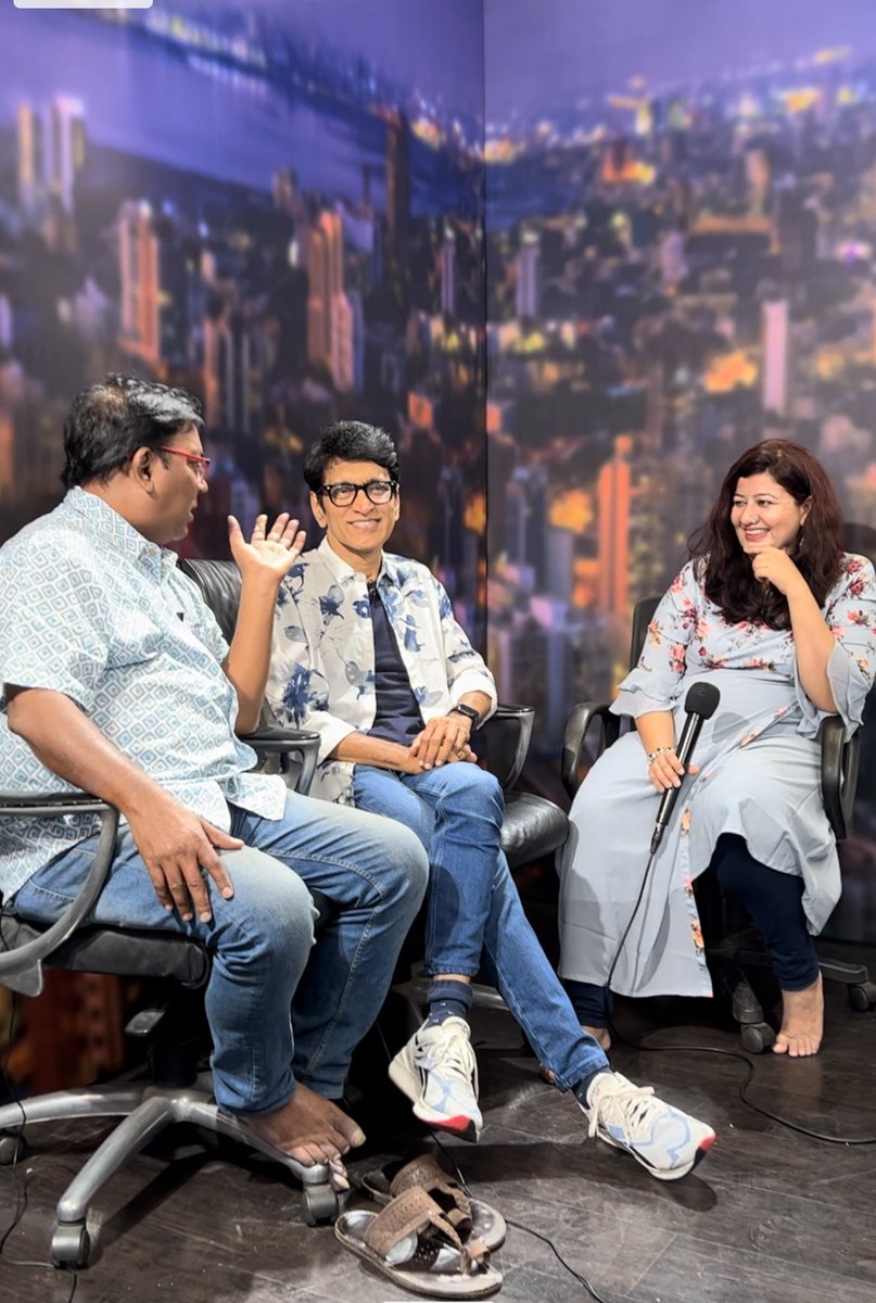 starneelima's tweet photo. गारवा ची पंचविशी ☔️♥️
पाऊस म्हटल्यावर गारवा आलाच आणि गारवा ची गाणीही...
गारवा या अल्बममधील तुमचं सर्वात आवडतं गाणं कोणतं?
#Gaarva #milindingle #kishorkadam https://t.co/e4FlzYgFnV