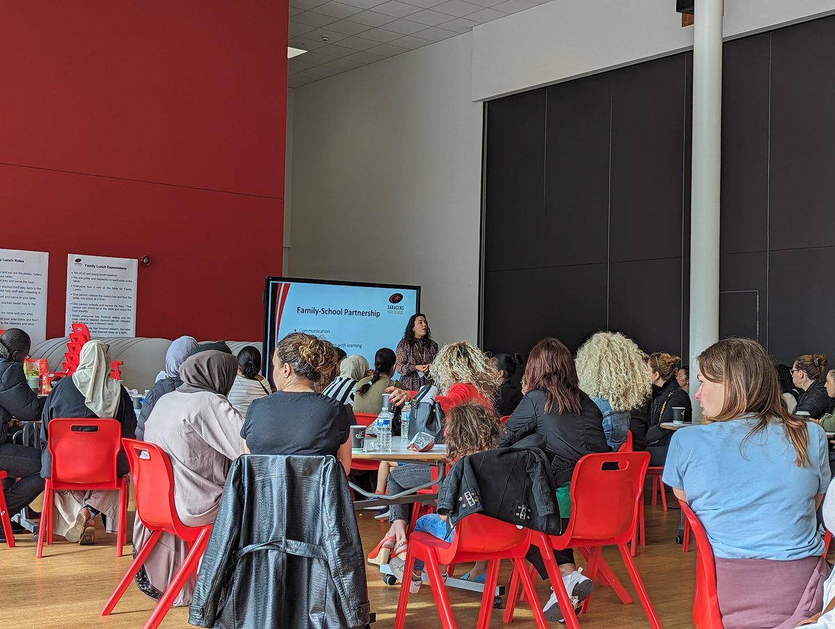 🤝It's Transition Day. We're pleased to meet the pupils joining our school this September and also to meet their families. Partnering with families is essential to children achieving the best they possibly can 😊💪🏆 #newyear7s #familypartnership #teamworkmakesthedreamwork