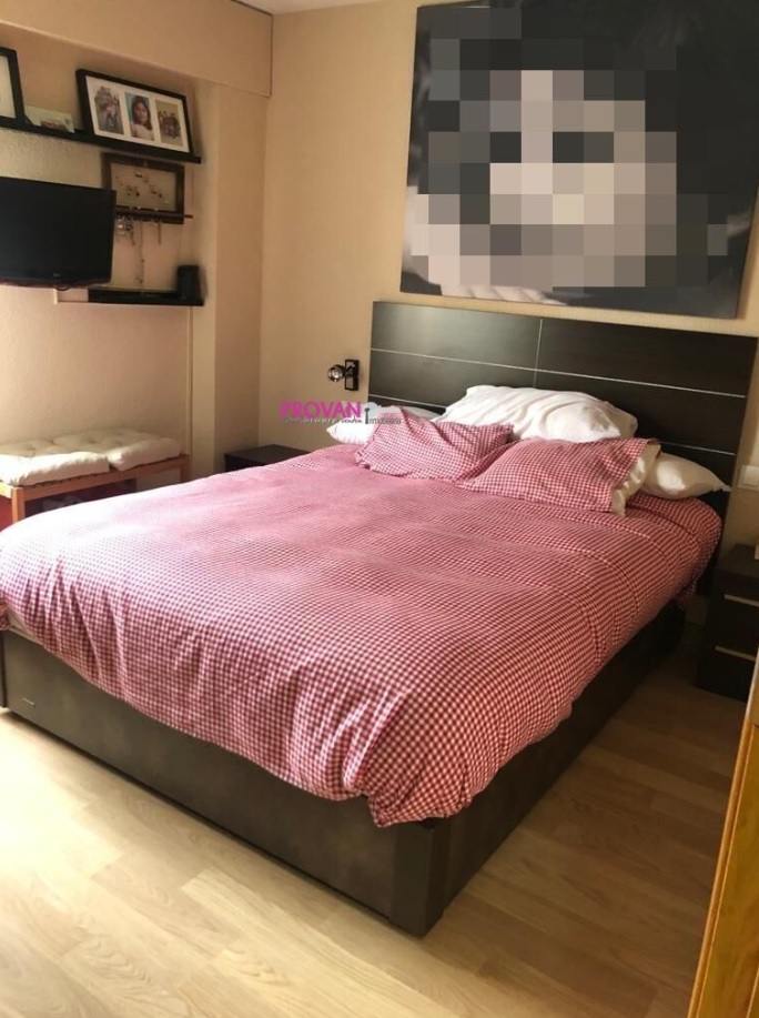 PROVAN inmobiliaria ofrece vivienda en zona Veredillas compuesta por 3 dormitorios, 2 baños completos con plato de ducha. Amplio salón comedor  Cocina amueblada con electrodomésticos. Urbanización con piscina.

🏡227.000€ ☎️916 78 21 09 
🌐provan.info/ficha/piso/tor…
#provaninmo