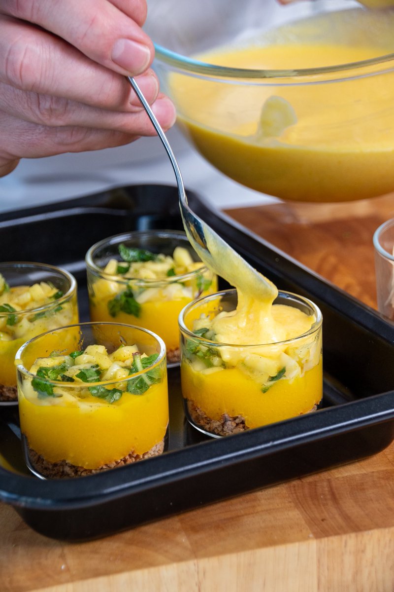 eric_lanlard's tweet photo. Are you ready for #recipefriday ? little Mango mousse with amaretti crumble & zesty salsa 🥭❤️
all made in my @Magimix https://t.co/lXBReL4wXU