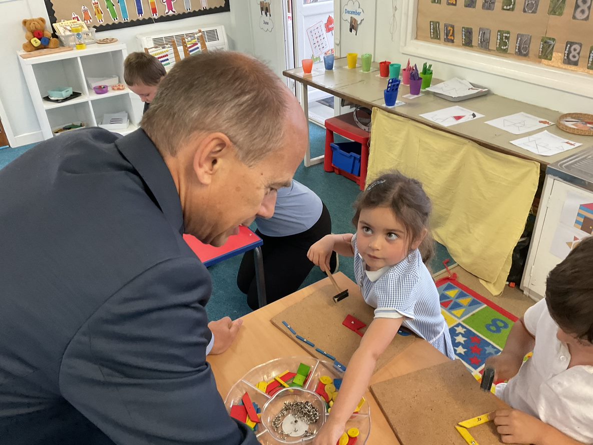 FosseMAT's tweet photo. Delighted to meet Andrew Warren Regional Director and show him the wonderful learning at Wellesbourne CE Primary- proud to be part of the Fosse MAT https://t.co/LGtbL8N7NS