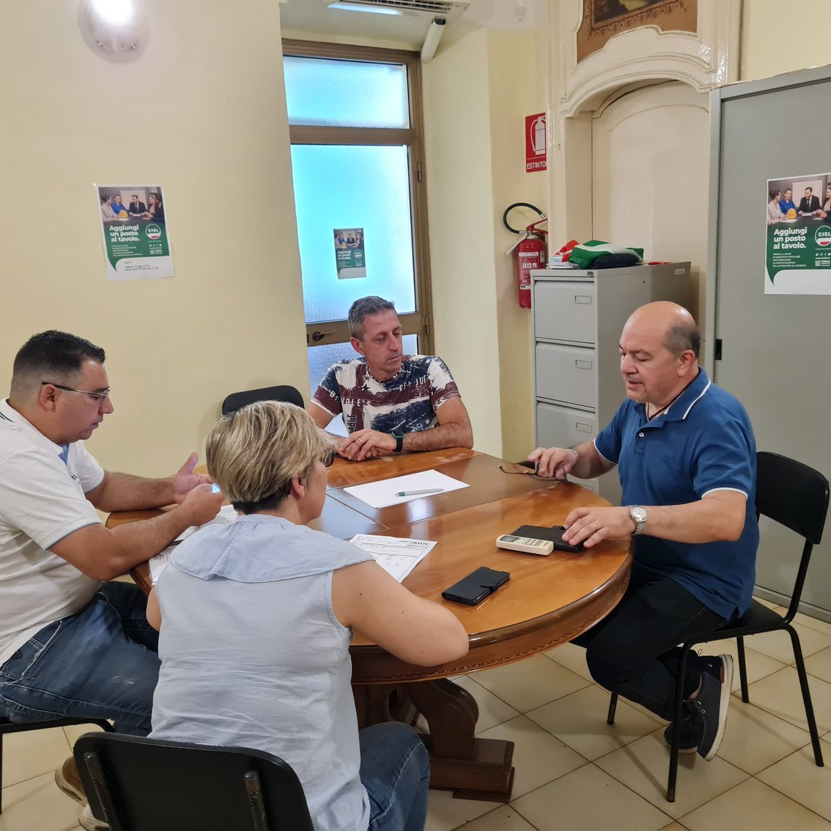 FilcaCislALAT's tweet photo. Con oggi la Filca Cisl di Al- At  inizia  un ciclo formativo che coinvolge piccolissimi gruppi  di delegati, per poter comprendere meglio la materia  oggi  Busta paga, con il nostro formatore Angelo Lacqua
@FilcaCisl  @f_barelli @cisl_filca @AlessandriaAsti @CislPiemonte https://t.co/qKWmeRQLwe