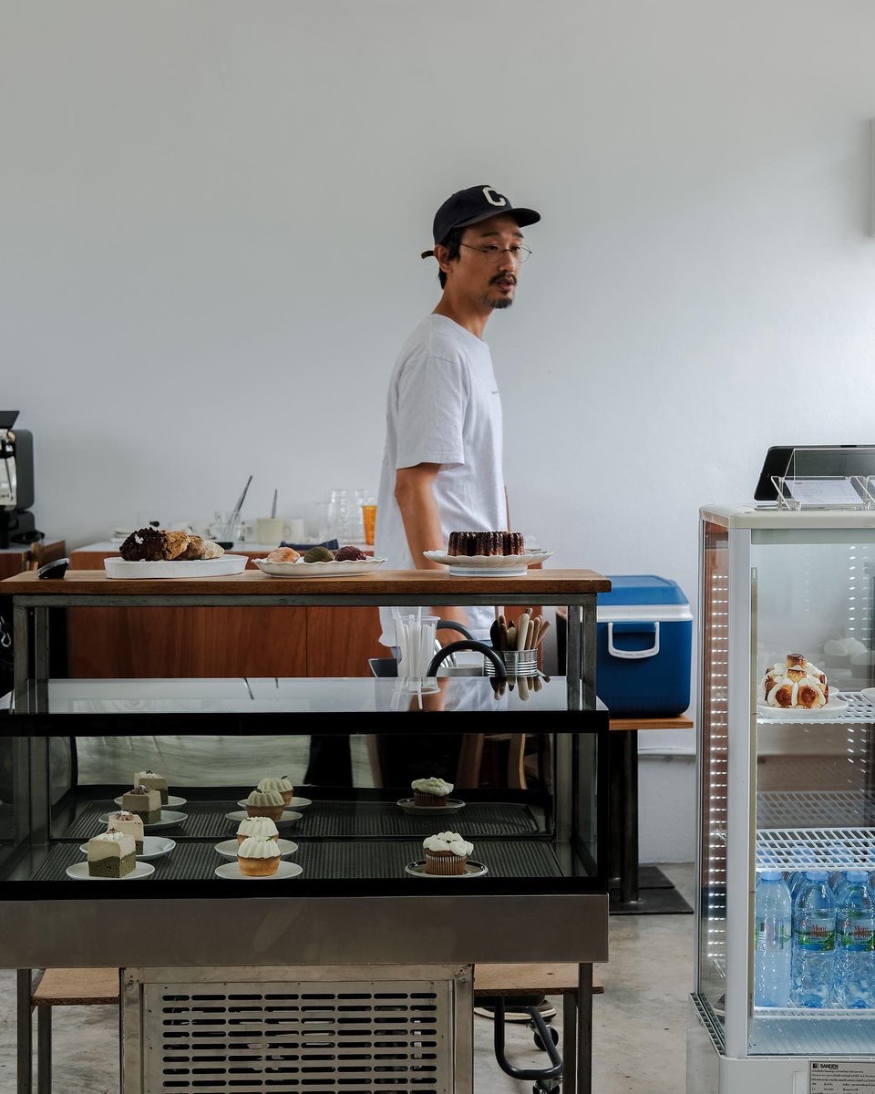 ksabsabb's tweet photo. Path 🏠 เกาหลีของแท้ 100% เพราะเจ้าของเป็นชาวเกาหลี ☕️ เหมือนมาเที่ยวโซล ณ เชียงใหม่ 🫶🏻 เป็นคาเฟ่นึงที่เราอยากมานานมากๆ แต่ทุกครั้งที่มาเชียงใหม่ นางไม่เปิด 😂 เช็ควันเปิดของทางร้านให้ดีก่อนมา ไม่งั้นอาจจะจ๋อยได้ #BasHopping #CNX #cafeteller #รีวิวเชียงใหม่ @CAFETELLER @aroii https://t.co/dh6bsB5CPg