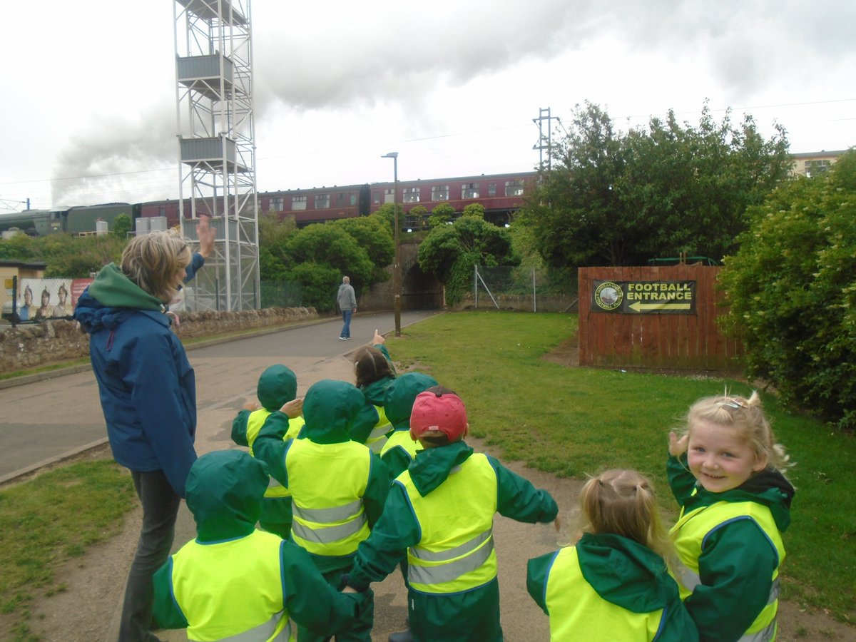 Dunbar Primary Nursery tweet media