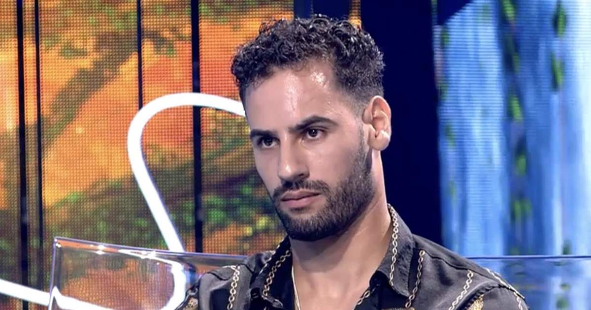 martatools's tweet image. Asraf Beno, saturado al toparse con la realidad que no esperaba de su boda con Isa Pantoja dlvr.it/SrlyyF