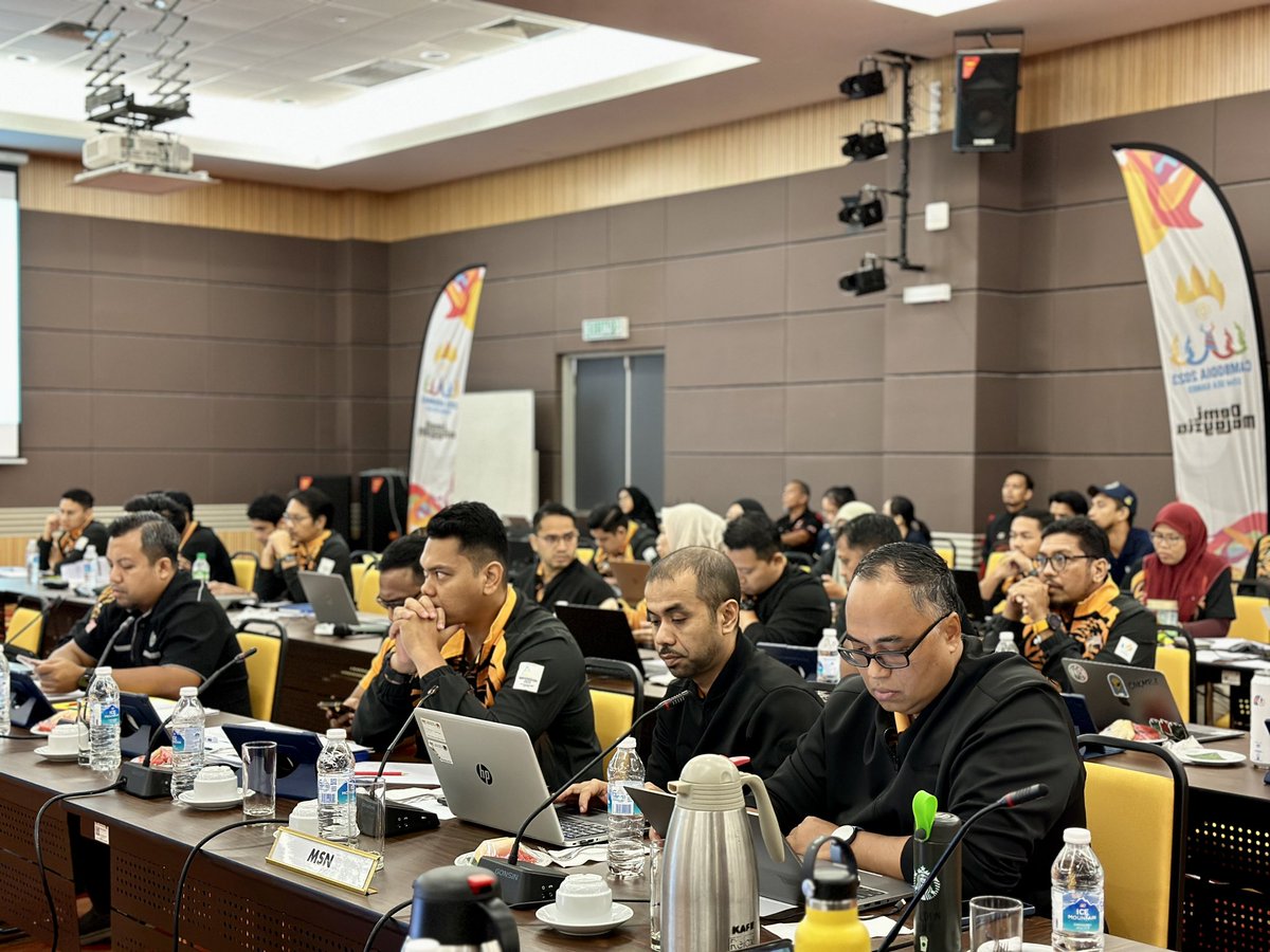 Hannah Yeoh (@hannahyeoh) on Twitter photo Nippon Sports Science University, Jepun datang membantu di post mortem sukan SEA Cambodia 2023 bersama persatuan2 sukan kebangsaan, <a href="/MSNMALAYSIA/">MSN MALAYSIA</a> <a href="/isnmalaysia/">Institut Sukan Negara 🥇🇲🇾</a> <a href="/olympicmas/">Olympic Malaysia 🇲🇾🥇</a>. Saya hadir sejak pagi. Penelitian kekurangan sedia ada untuk penambahbaikan sukan SEA 2025. #DemiMalaysia Nippon Sports Science University, Jepun datang membantu di post mortem sukan SEA Cambodia 2023 bersama persatuan2 sukan kebangsaan, <a href="/MSNMALAYSIA/">MSN MALAYSIA</a> <a href="/isnmalaysia/">Institut Sukan Negara 🥇🇲🇾</a> <a href="/olympicmas/">Olympic Malaysia 🇲🇾🥇</a>. Saya hadir sejak pagi. Penelitian kekurangan sedia ada untuk penambahbaikan sukan SEA 2025. #DemiMalaysia