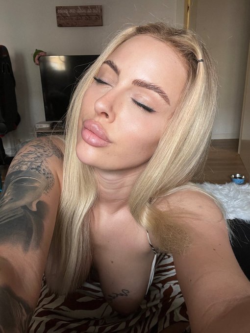 Alguien que est&aacute; probando Threads? Es el nuevo twitter de Instagram o como muchos le llaman el Twitter<a href="/tag/nuevafotodeperfil"class="tags"><span>#nuevafotodeperfil</span></a>