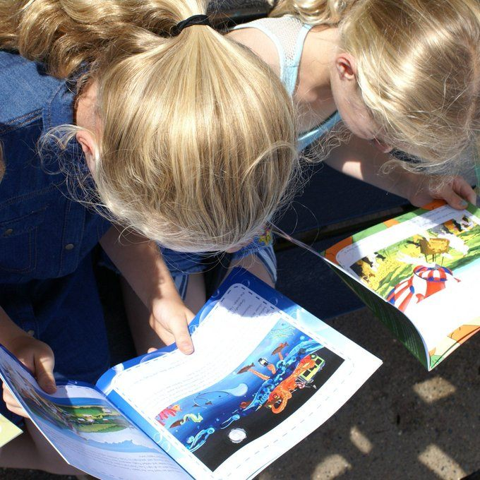 smokeyadventure's tweet photo. Meet the two little girls who enjoyed reading their Smokey #books together. Which #story is your favourite and why? #bookseries #readingandlearning #animals. https://t.co/pWy82JybEm