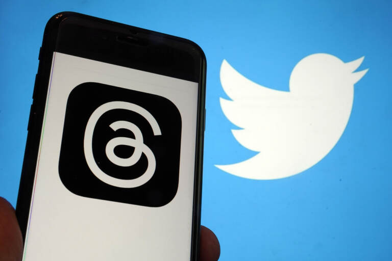Rajwordworld's tweet photo. "Twitter walo" "Thread" Use Kiya kya?😊
#ThreadsApp #InstagramThreads #Thread #twittervsthread #twitterrival #threadapp https://t.co/ZC5irGGQzb