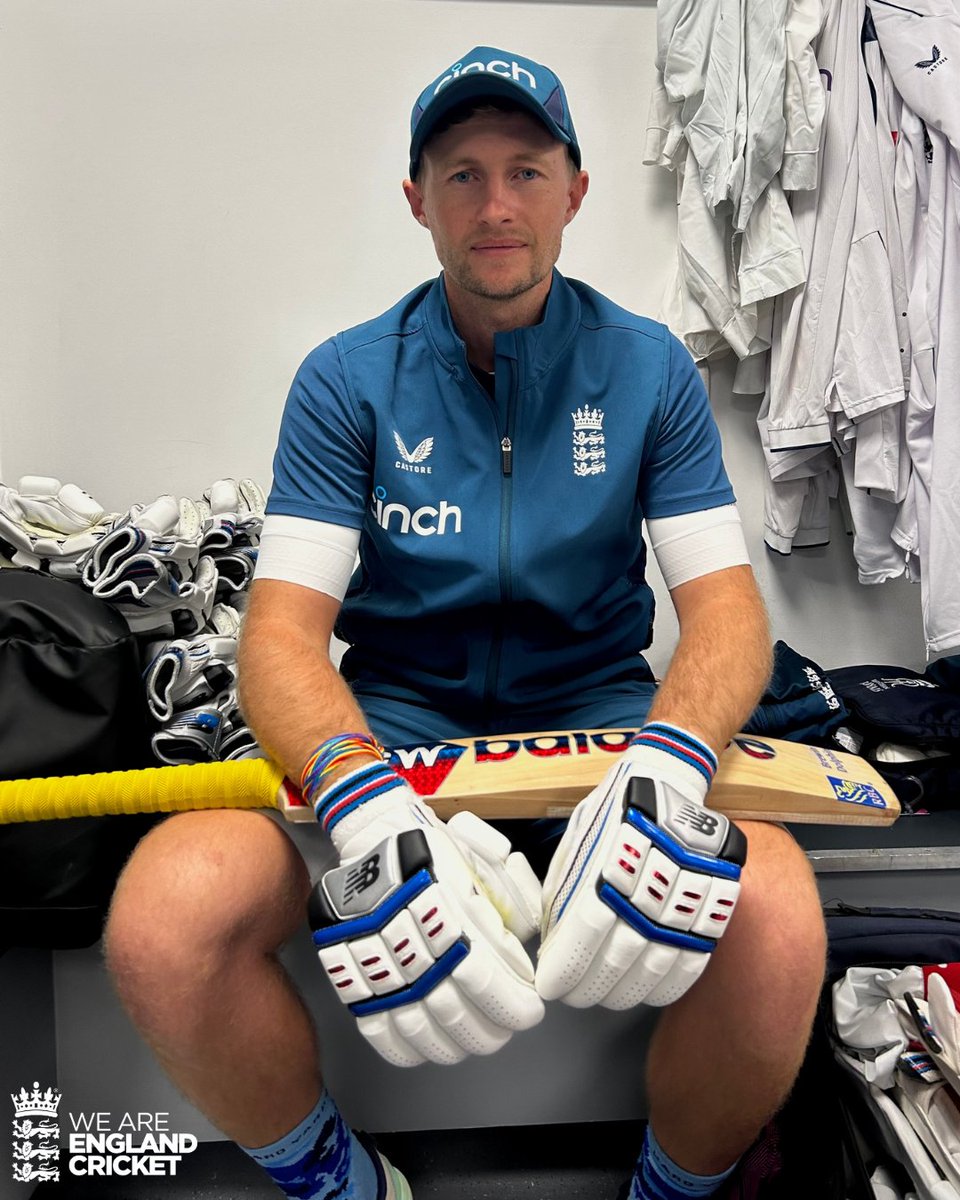 Showing our support 🌈 

#EnglandCricket | #RainbowLaces