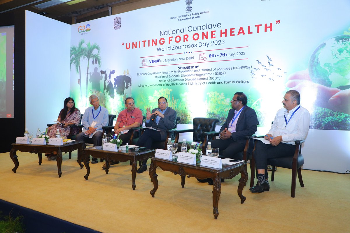 usaidriseindia's tweet photo. “A proactive, preemptive, comprehensive and integrated surveillance ecosystem is imperative to realize the vision of #OneHealth #OneFamily” – Dr. VK Paul, Member @NITIAayog at the National Conclave organized by @NCDCMoHFW in partnership with #WorldZoonosesDay @usaid_india #RISE https://t.co/3F75YGFyiy