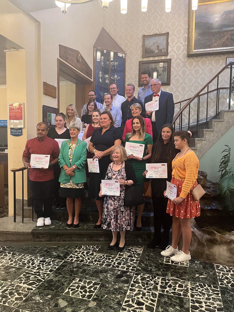 Thank you to @SeftonCVS and @SeftonMayor very proud mum and nanny @Loudann4 getting their volunteer awards 🥰 well done to everyone who received theirs at Bootle Town Hall last night 🥰🥰🥰