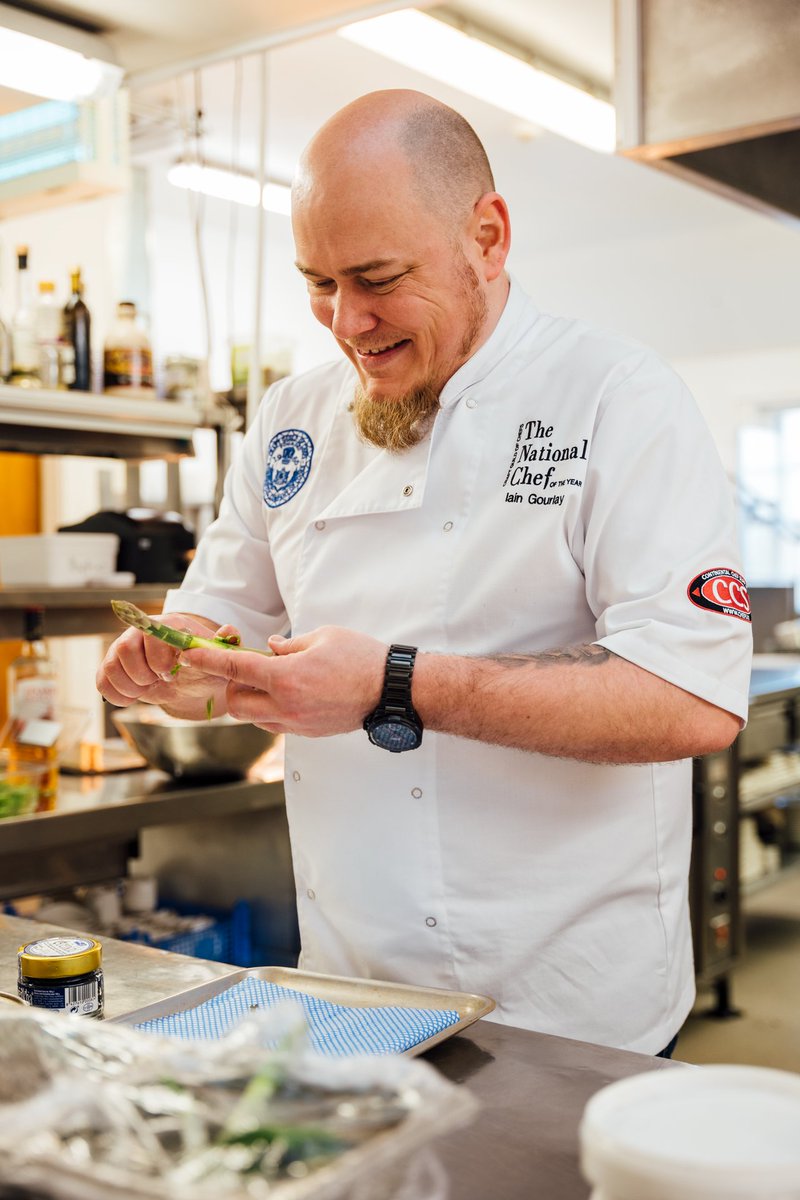 🎉Congratulations to @CringletieH Head Chef Iain Gourlay for reaching the semi-finals of the Craft Guild of Chefs National Chef of the Year competition. He is one of just 40 chefs shortlisted for this next stage of the UK’s most prestigious culinary title. Good luck!