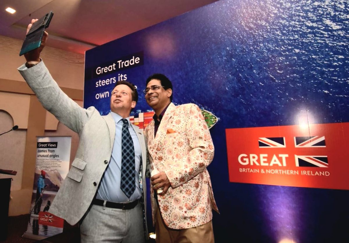 subornobose's tweet photo. Amazing meeting Minister of Trade @HuddlestonNigel and took some great pics. We spoke fondly of @Lord_Bilimoria  Karan Billimoria, my inspiration and Mentor.@AADirIIHMDELHI @SanjeevKapoor @ranveerbrar @DirectorIIHM https://t.co/5LQmqkeqLm