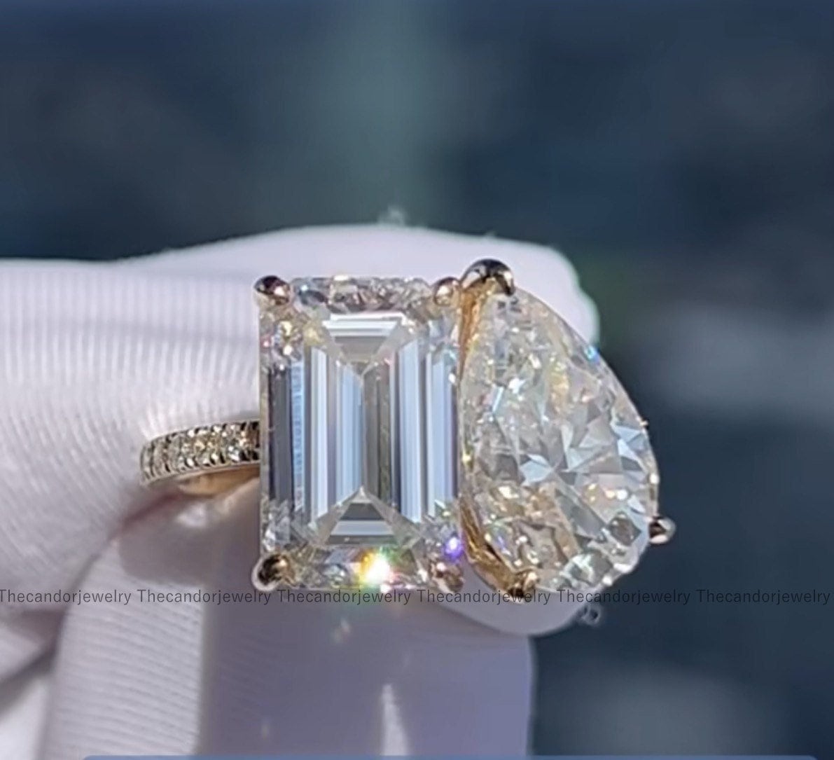 Emerald and Pear Ring Engagement Ring 4.2 Ct Toi et Moi Ring Two Stone Ring etsy.me/3pEmNaE #emeraldcut #peardiamond #vintagering #solitairering #diamondweddingring #twodiamondring #haloring #foreverring #ringforwomen #platinumring