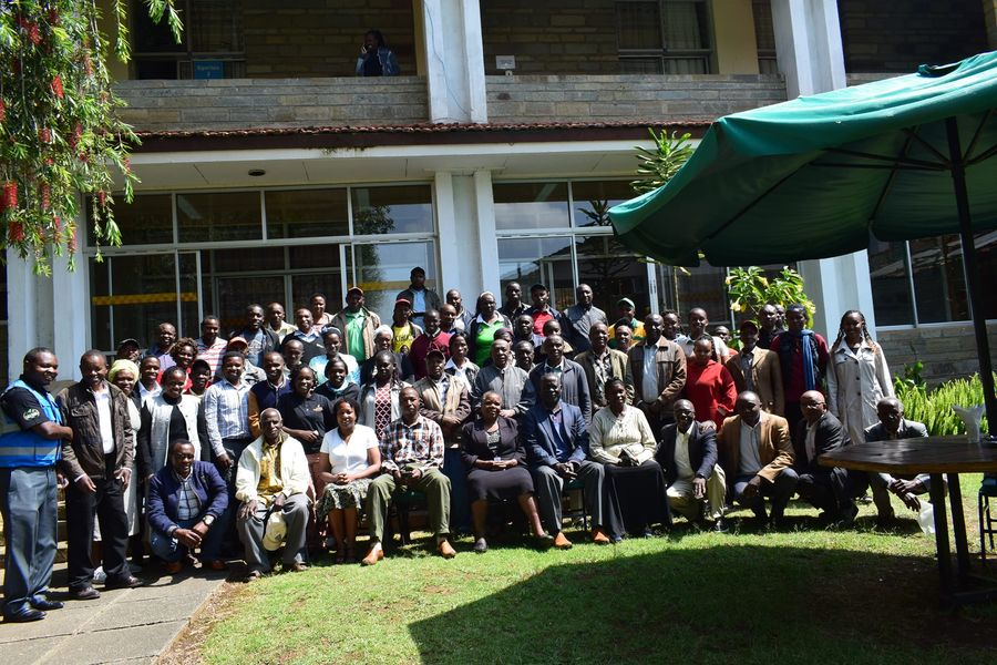ruforumsec's tweet photo. Smallholder farmers are better empowered through blended approaches like incorporating capacity building, Agri tourism, promoting spaces for peer-to-peer learning etc. Thanks to #CESAAM, #TAGDev , @ruforumsec & #Farmers for making this workshop a success. https://t.co/GYhgB4ft5t https://t.co/ibYzbYl8rX