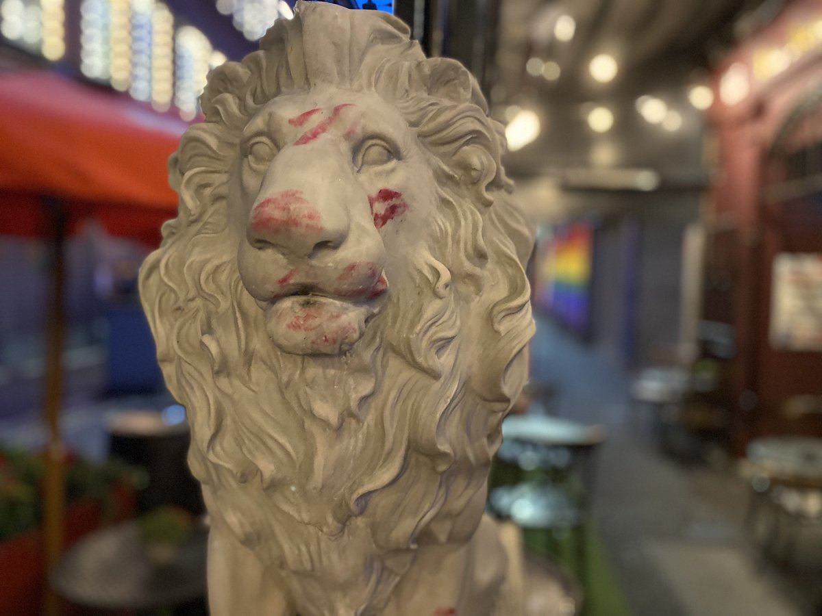 neilbuddel's tweet photo. Queeraraoke with my @amosshe_uk blokes with this guardian lion (had no lipstick to contribute; also a germaphobe) #amosshe2023 https://t.co/IsjGYKEXDv
