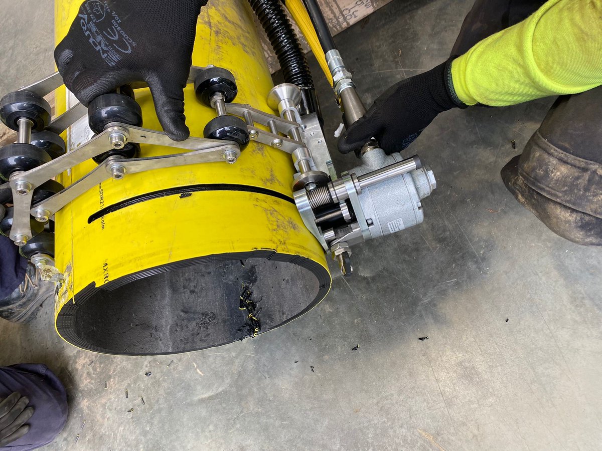 UK-based Steve Vick International (SVI) has developed, as a joint Network
Innovation Allowance (NIA) funded project with the UK’s Northern Gas Networks
(NGN), a new PE Pipe Cutter for large diameter PE.

trenchless-works.com/pe-pipe-cutter…