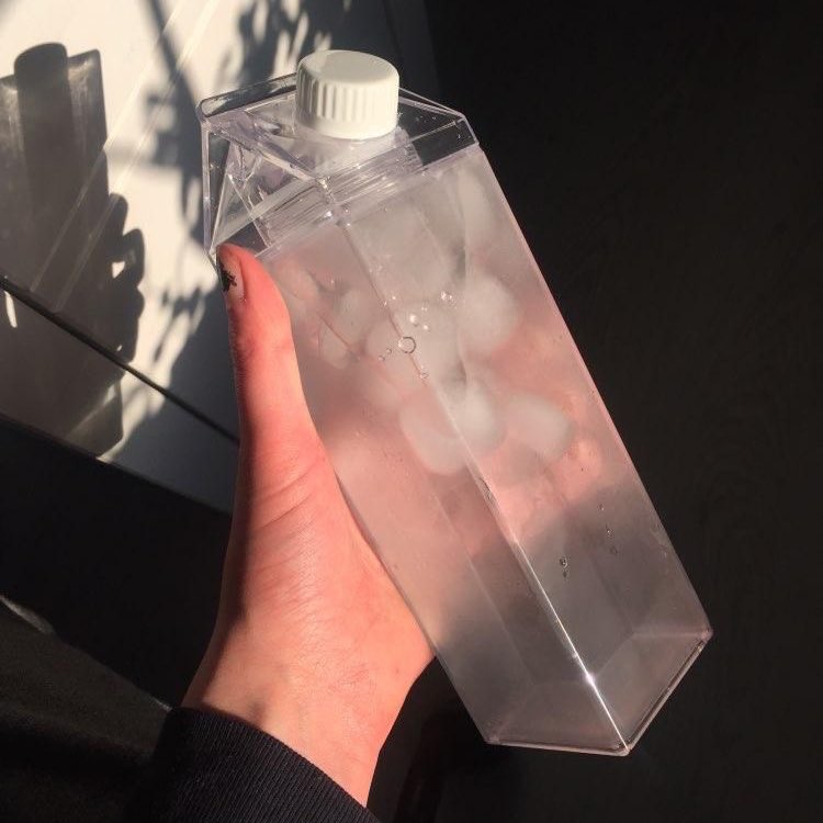 jammselfcare's tweet photo. milk carton water bottle 🧊🥛 https://t.co/wZCkVzLI6f