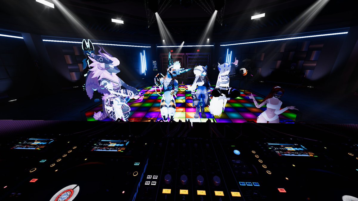 CypeFox tweet picture