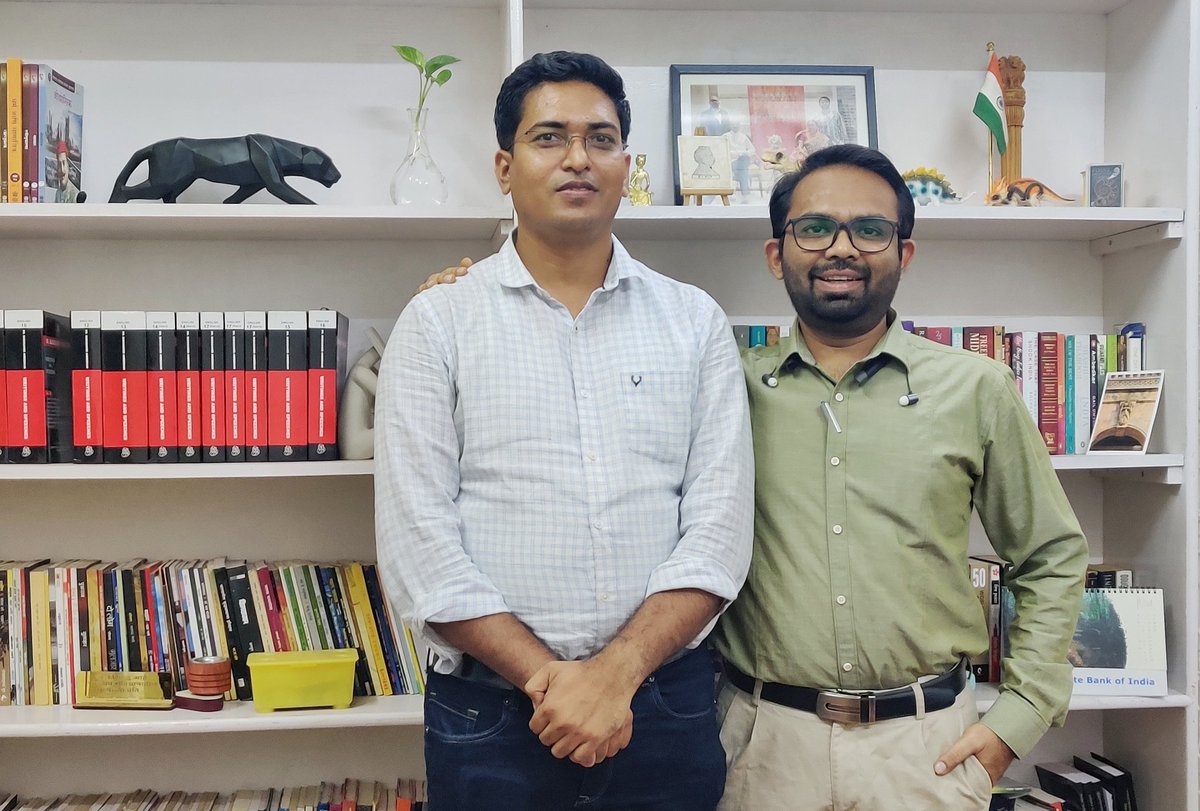 DrRewatKaninde's tweet photo. Dr.Manish Narnaware, IAS, Add. Collector, Erode, Tamilnadu
Excellent Administrator, Passionate Photographer and staunch Ambedkarite.
#GMCite #DAMA @DrManishIAS https://t.co/z6H5CJfrU0