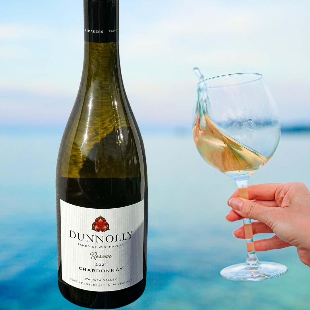 Dunnolly's tweet photo. At this time of the year we Southern Hemisphere folk are pining for those long summer days with endless evening…. So I’ve settled for this photo and pretending I’m sipping my Chardonnay on some exotic isle. https://t.co/EXLDhk7AJz