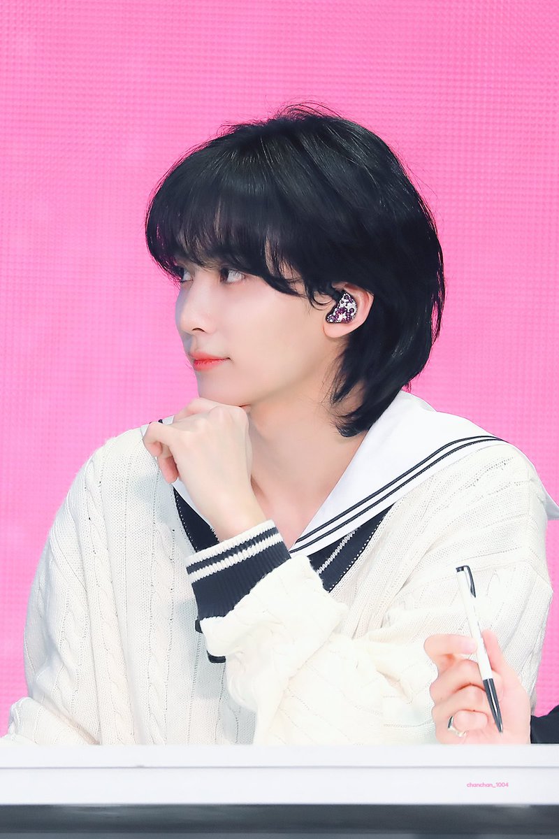 (빤히…)                   
                                                 뽀삐다 ㅎㅎ
