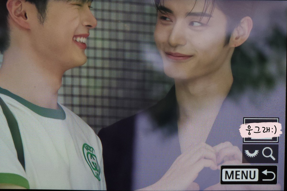 woongbinfile's tweet photo. THEY ARE SO CUTE https://t.co/1qCtGJvoBH