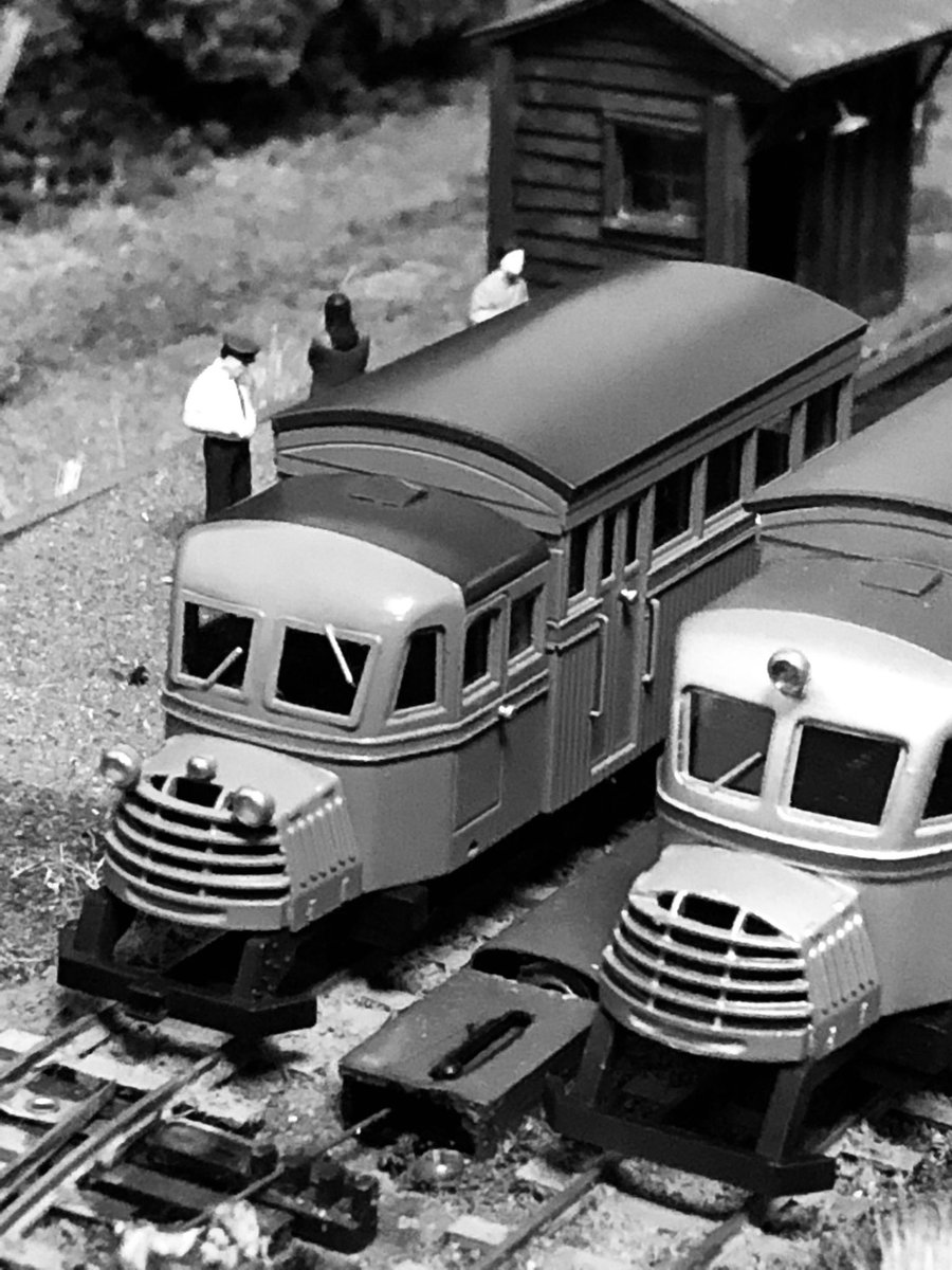 HOナロー　根室拓殖鉄道 キ1 銀竜号 3灯タイプ(ワールド工芸) HOナロー 根室拓殖鉄道 キ1 銀竜号 3灯タイプ(ワールド工芸) - メルカリ